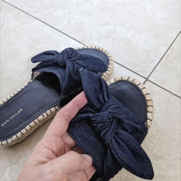 Ann Taylor Sandals - Picture 4 of 4